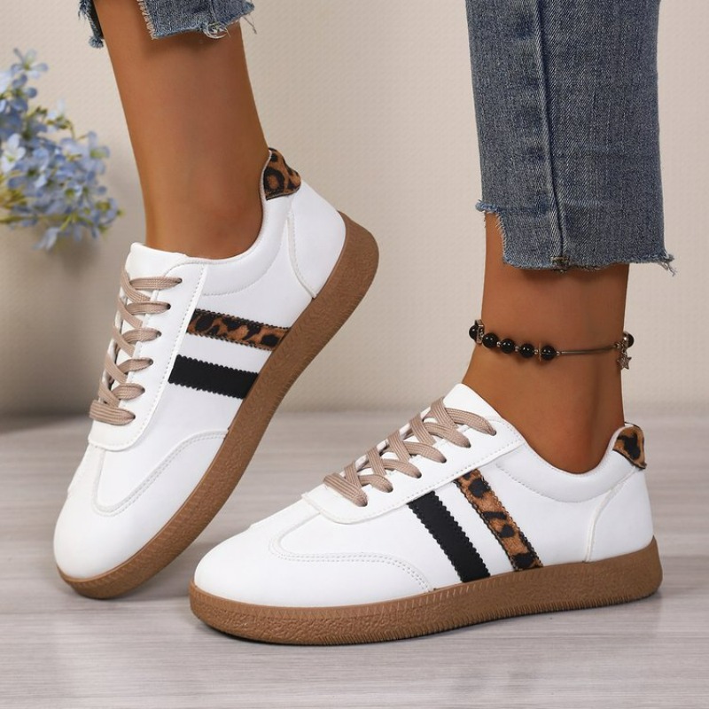 Dames sneakers met veters, wit - Outdoor Sports Shoes recensie en prijs